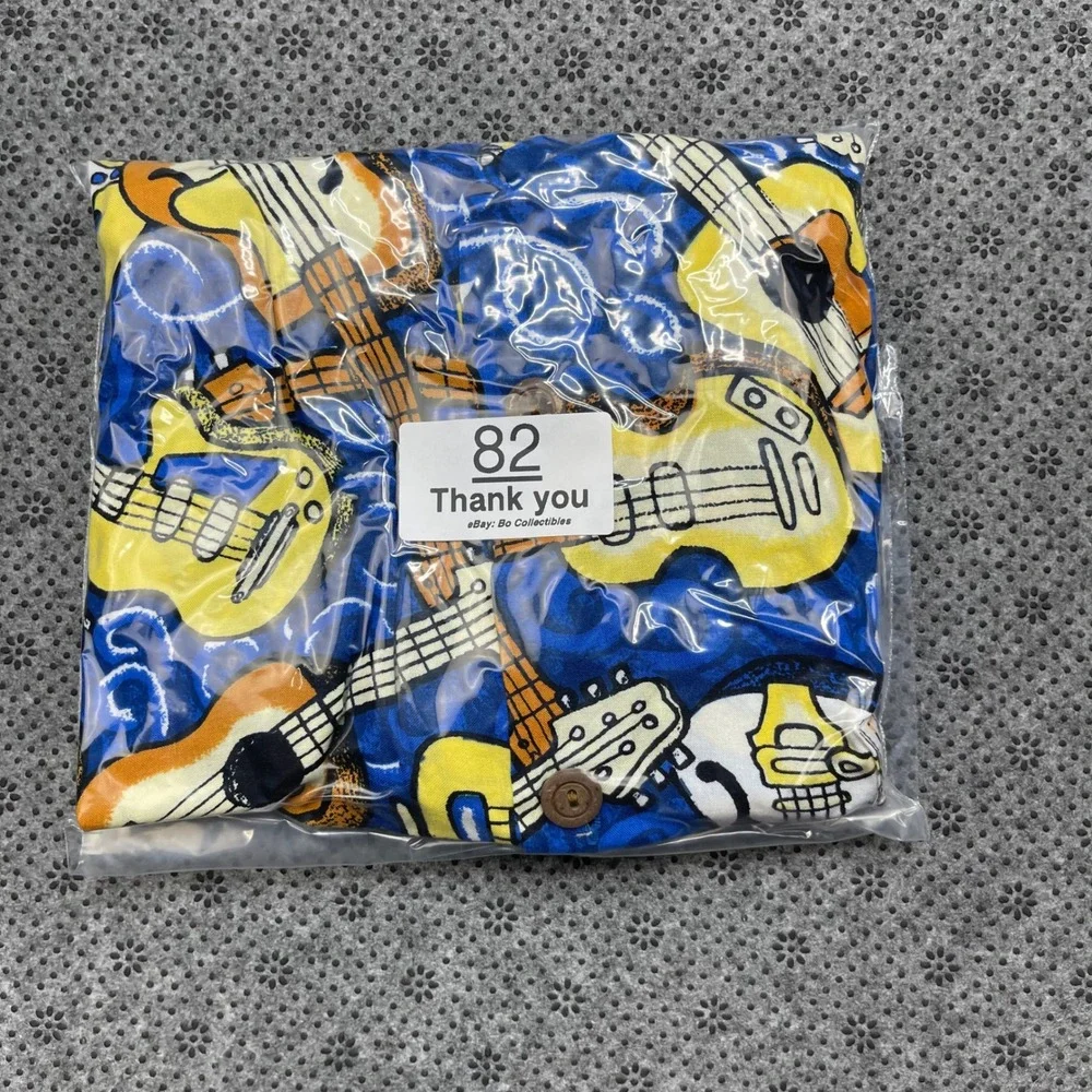 Vintage Mambo Loud Shirt Mens XL Blue Guitar Print Short‎ Sleeve Camp Shirt